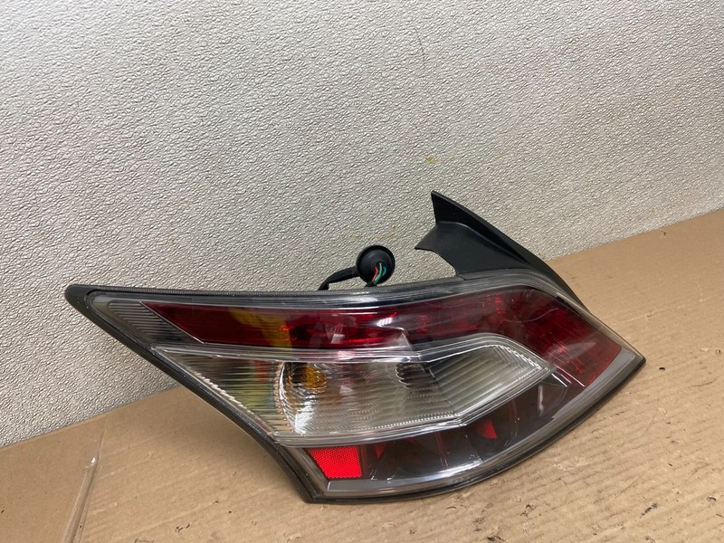 2012 2013 2014 Nissan Maxima Left Driver Lh Side Tail light AA9373 LK
