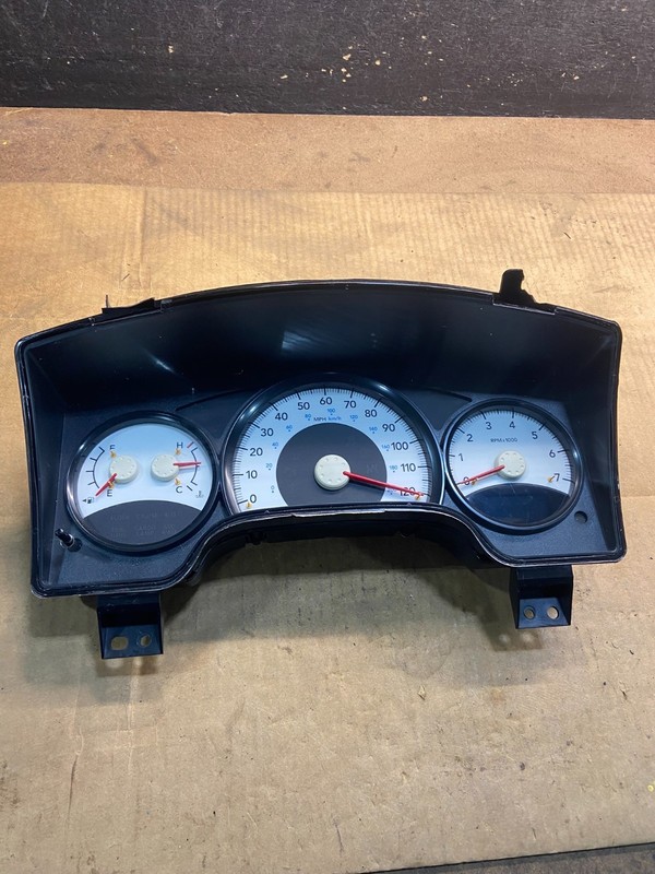 2004 Dodge Durango Speedometer Instrument Cluster Gauge y4578 DG