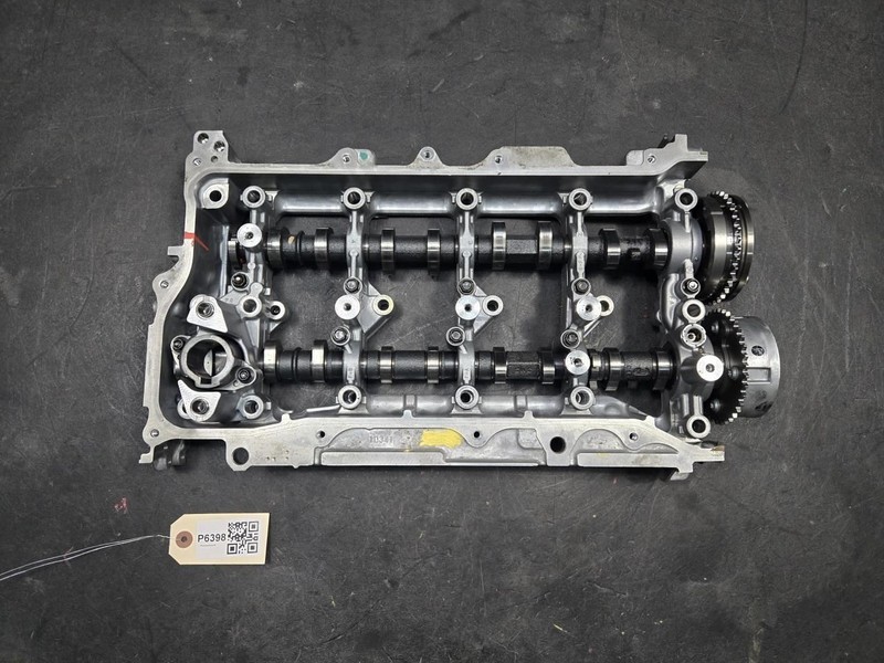 Engine Camshafts w/ Sprockets Set 2021 Toyota RAV4 13501-F0010 2019 2020 - 2023