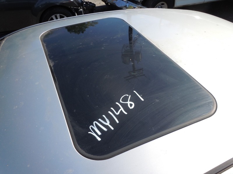 2003-2006 Infiniti G35 Sedan Sun Roof Glass OEM