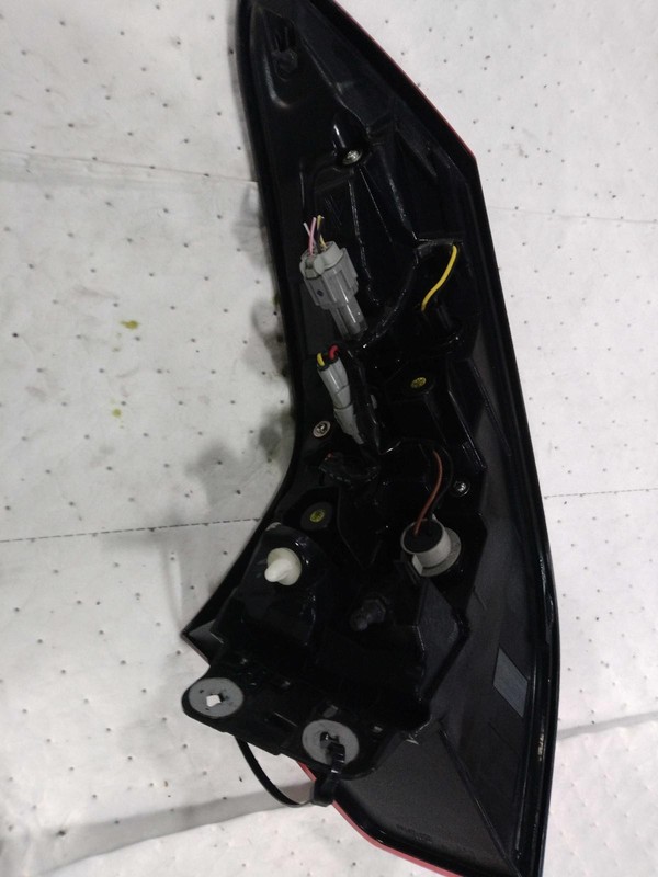 2023 Nissan Rogue Left Tail Light Assembly Grey 27K Miles OEM Replacement
