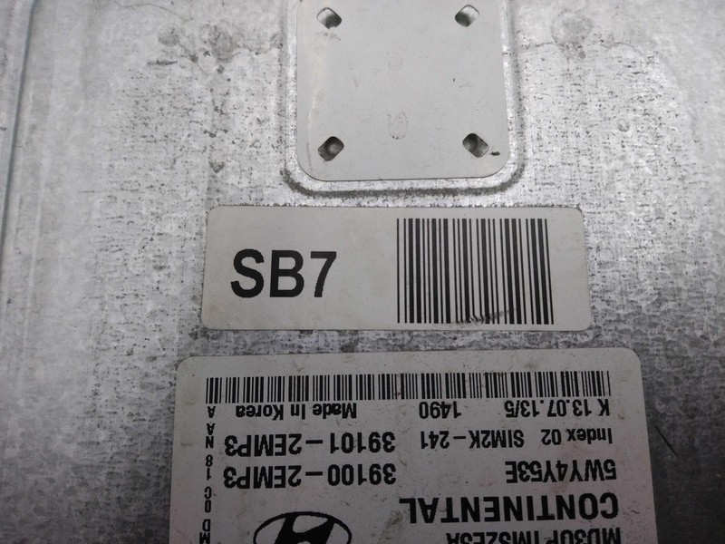 2013 Hyundai Elantra Engine Control Module ECM OEM 1.8L Used 126K Miles