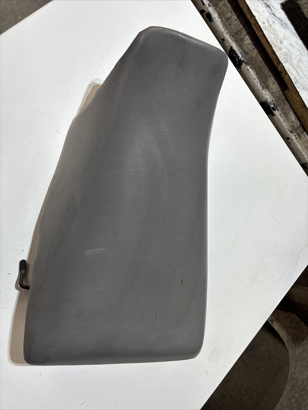 1988 - 89 HONDA FOURTRAX 300 TRX300 2X4 FRONT REAR SEAT SADDLE Good