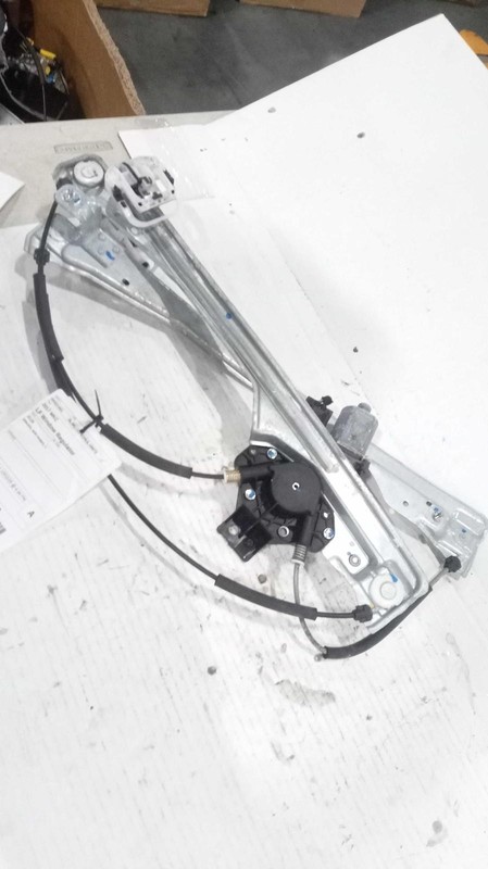 2017 Lincoln MKC Left Window Regulator White Used 353105 93K Miles