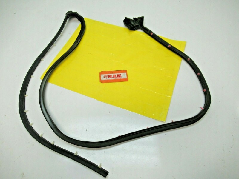 DOOR SEAL RUBBER WEATHER STRIP PASSENGER REAR RR for 03 04 05 06 07 08 FORESTER