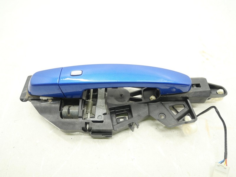 Used Passenger Right Side Door Handle GD1 Blue 2016-2024 Chevy Camaro SS 6.2 OEM