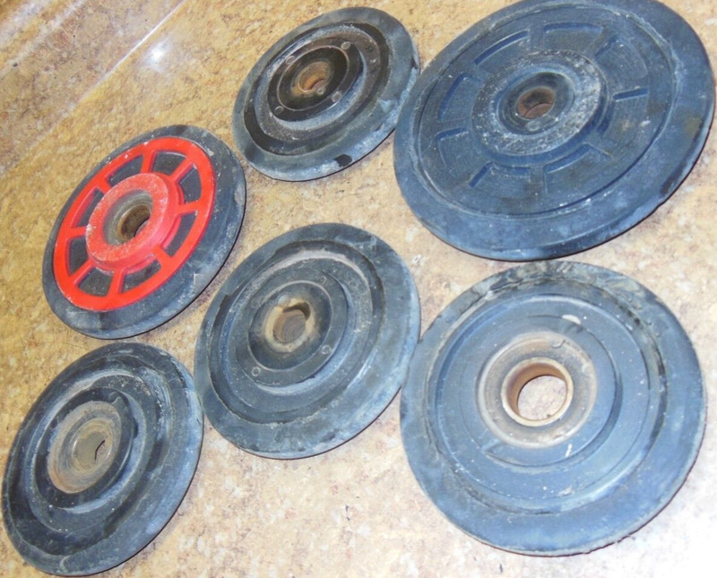 Polaris Indy Wide Track 500 Snowmobile Wheel Bogie Axle Shaft Suspension Idler