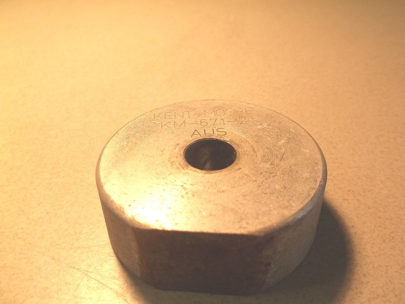 USED KENT MOORE BUSHING REMOVER/INSTALLER KM-671-2 FREE SHIPPING