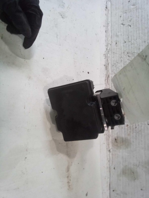 2020 Hyundai Santa Fe ABS Pump & Motor Assembly OEM 58910S2650 40K Miles