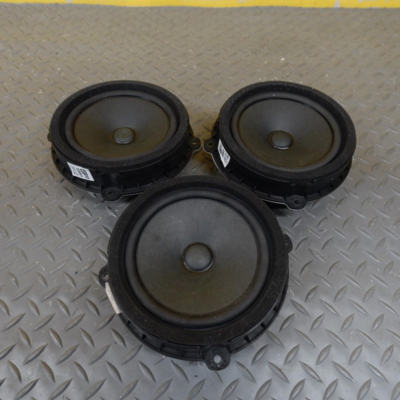 2023-2025 KIA SPORTAGE FRONT REAR DOOR PANEL AUDIO SPEAKER SET 3 OEM 96330P1000