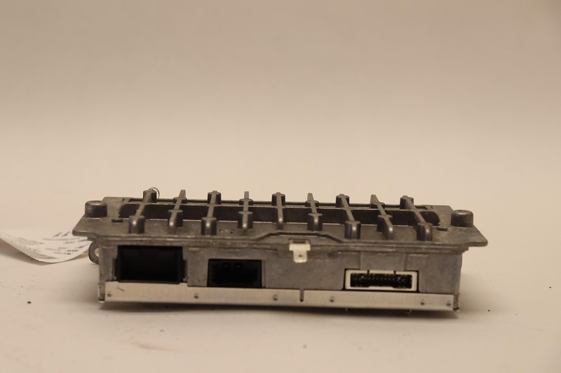 2008-2009 AUDI S5 DASH RADIO MEDIA INTERFACE COMPUTER CONTROL MODULE UNIT OEM