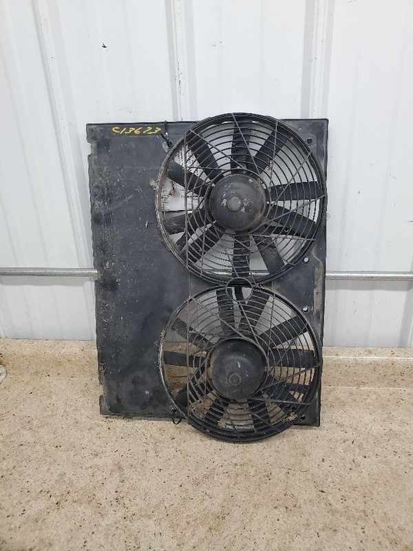 Radiator Fan Motor 124 Type Fan Assembly 300CE Fits 90-93 MERCEDES 300E 302631