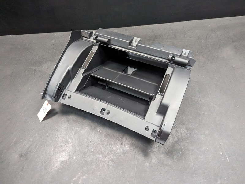 Glove Box Housing 2018 Nissan Pathfinder 68510-3JA0A 2016 2017 2019 2020