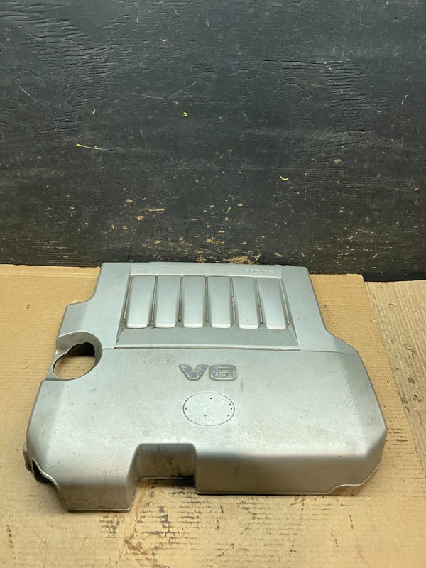 2008 to 2010 Toyota Highlander Top Engine Cover Lid V9351 DG