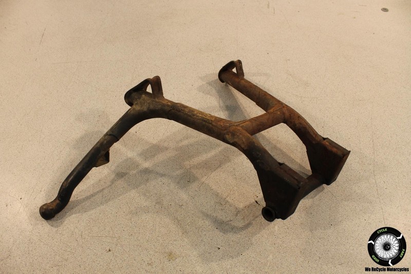 1985 Honda Magna 700 VF700C CENTER MAIN STAND SUPPORT VF 85
