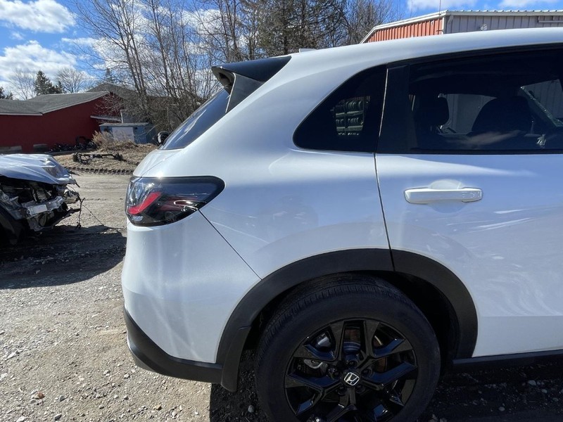 23-24 HONDA HR-V RIGHT QUARTER PANEL WHITE PC:NH883P 2.0L AT FWD 22K SPORT 65601