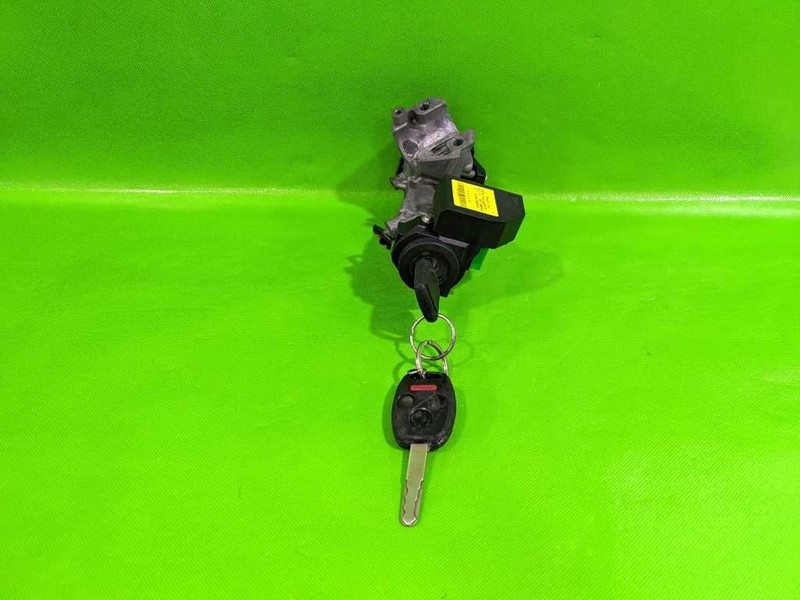 06-11 CIVIC IGNITION SWITCH CYLINDER HOUSING W/KEY OEM 4318-9