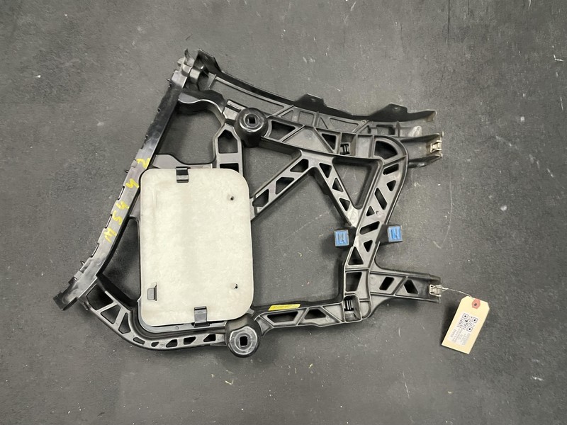 Rear Bumper Left Side Bracket 2018 Mercedes GLS 550 1668854100 2017 2019