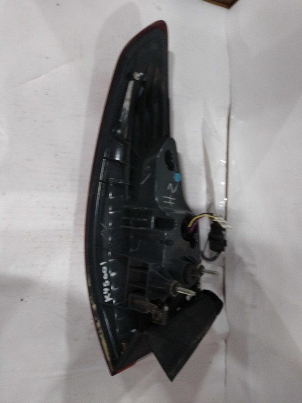 2014 Ford Fusion Right Tail Light Assembly Black OEM 507009 85K Miles
