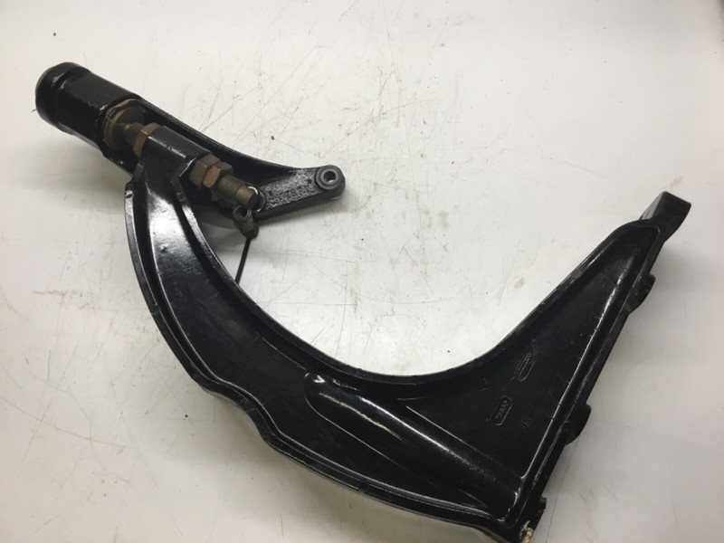 U4 MerCruiser 3.7 L 470 Front Motor Engine Mount Support Bracket 76839 77877
