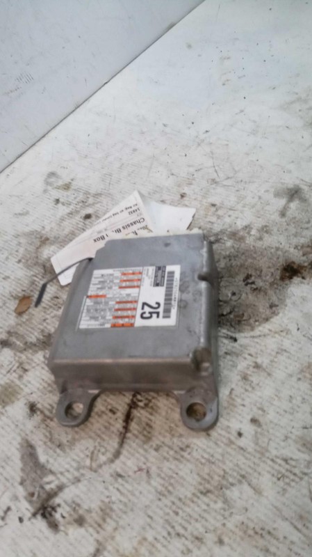 Used Air Bag Module fits: 2022 Toyota Highlander Air Bag air bag under console 3