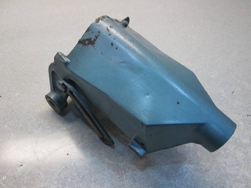 319700 Evinrude Johnson 25 35 Hp 2 Cylinder Swivel Bracket 1976 1977