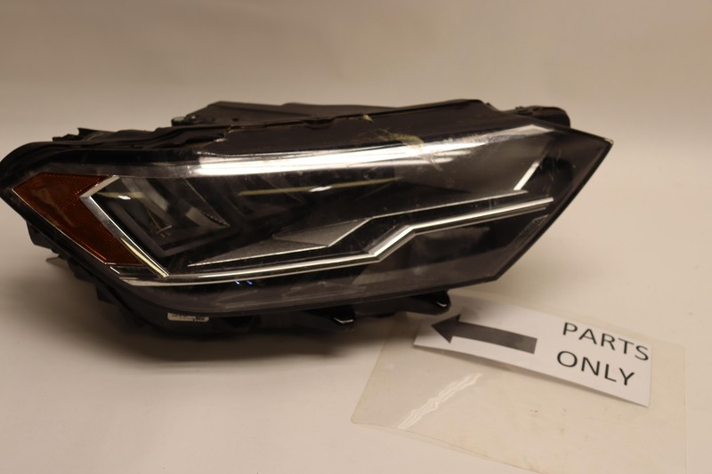2019-2021 JETTA EXCEPT GLI FRONT RIGHT PASSENGER SIDE HEAD LAMP LIGHT LED OEM