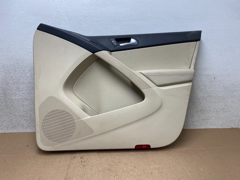 2009-2017 Volkswagen Tiguan Front Right Passenger RH Side Panel Door W0796 DG