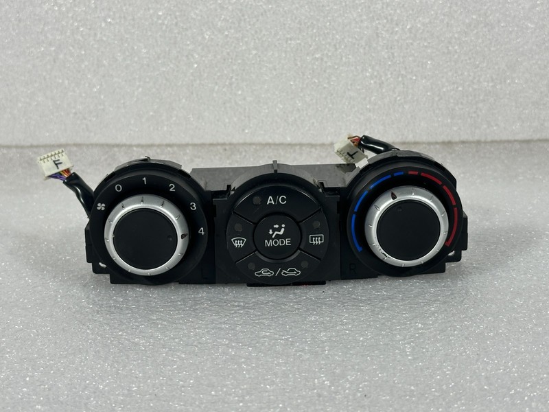 2004-2006 Mazda RX-8 AC Climate Heater Temperature Control 3 Knob Oem