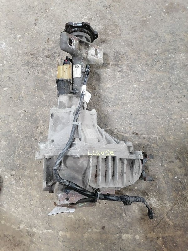 Differential Carrier Front 3.42 Ratio Opt GU6 Fits 15-20 SUBURBAN 1500 1667494