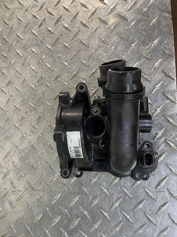 06J121026BD Water Pump Assembly Audi Q5