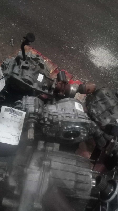 2020 Cadillac CT5 Transfer Case Assembly 4WD OEM 84683454 92K Miles Black