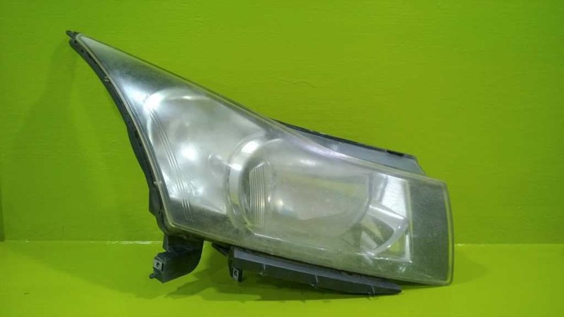 11 12 CHEVY CRUZE PASSENGER RIGHT HEADLIGHT LAMP OEM 3015-62
