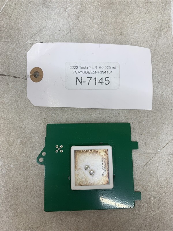 17-23 Tesla Model 3 GPS Antenne 1599097-00-B OEM 7145 B133