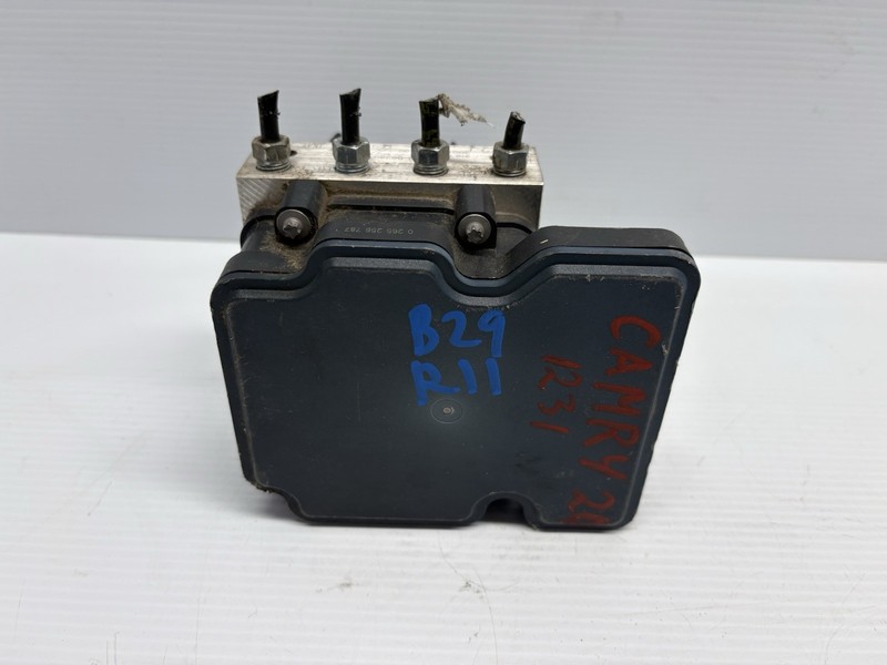 2018 TOYOTA CAMRYABS ANTI LOCK BRAKE PUMP OEM 44540-06290 ZL