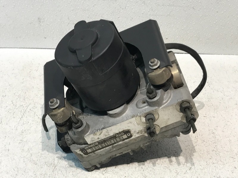 96 97 98 99 Land Rover Discovery ABS Pump Anti Lock Brake Module