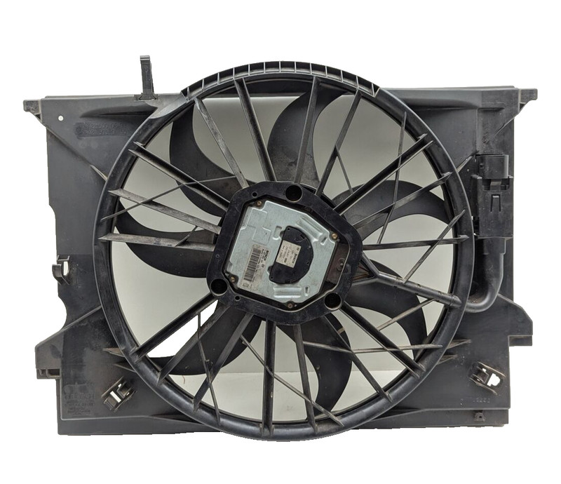 03-11 Mercedes W211 E350 CLS550 Engine Motor Cooling Radiator Fan Motor OEM���
