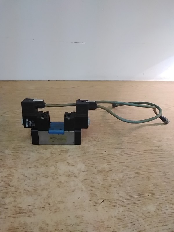 Festo MFH-5/3G-D-1-C Solenoid Valve W/2Murr Elektronik 24V AC/DC-4A
