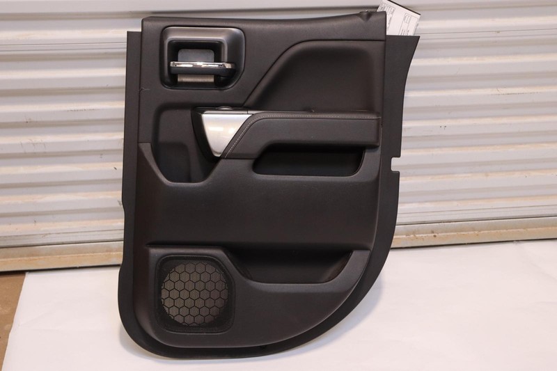 2014-2019 CHEVY SILVERADO 1500 EXTENDED CAB REAR RIGHT DOOR PANEL TRIM COVER OEM