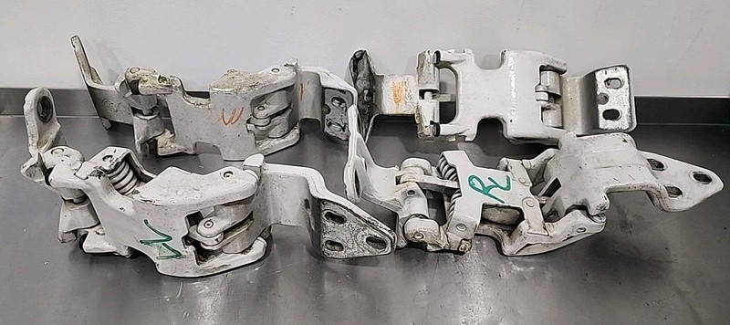 14 Thru 22 Ram Promaster 3500 2500 1500 Rear Cargo Door Hinge Upper & Lower SET