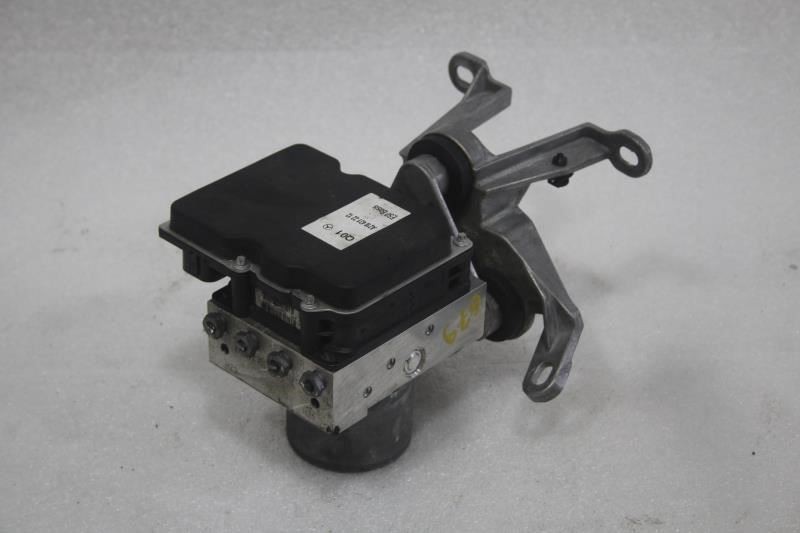 2013 MERCEDES E550 C207 A207 ANTI LOCK BRAKE ABS PUMP 2184312212