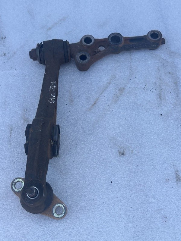 1987 1988 1989 1990 1991 LEXUS ES250 TOYOTA CAMRY RIGHT FRONT LOWER CONTROL ARM
