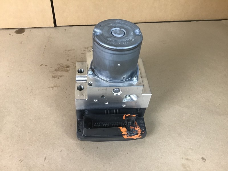 Audi R8 2022 5.2L ABS Anti Lock Brake Pump Module Unit 18-23 :A