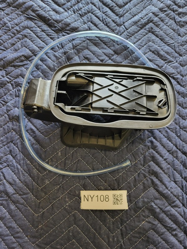 NEW Oem Bentley Fuel Filler Door Lid Housing for 2015-2020 Bentayga