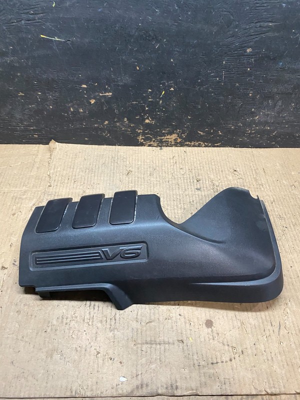 2008 to 2009 Pontiac G8 Right Passenger Engine Motor Cover OEM u6118 DG