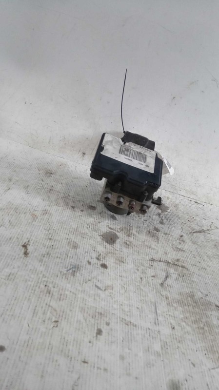 2018 Jeep Cherokee ABS Pump & Motor Assembly OEM 68373855AA 74k Miles Blue