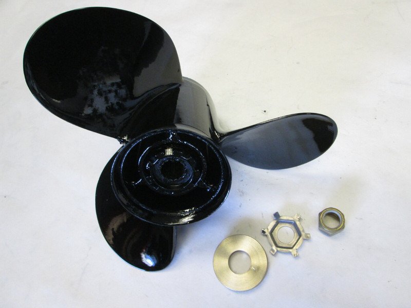 13 x 19 Pitch Boat Prop Propeller 40-140 Hp Mercury & Mariner Includes Hardware