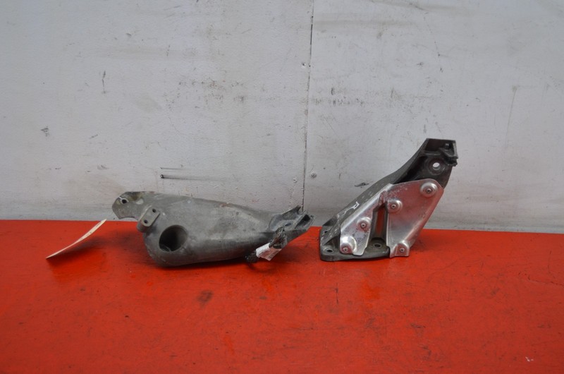 09-13 BMW E70 X5 3.0L M57 DIESEL RIGHT / LEFT MOTOR MOUNT BRACKET OEM