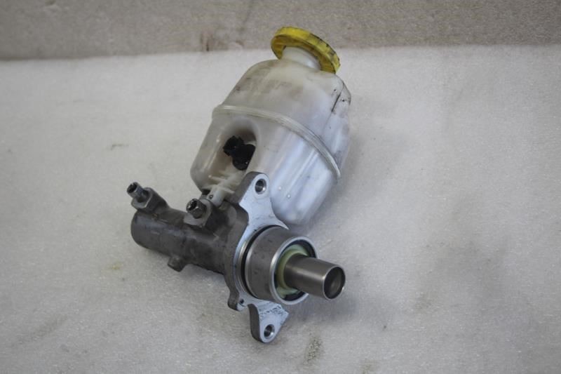 2017 RAM 1500 BRAKE MASTER CYLINDER WITH RESERVOIR