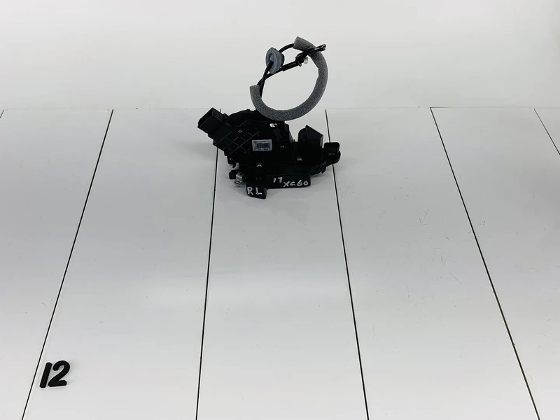 10-17 VOLVO XC60 REAR LEFT DRIVER SIDE DOOR LOCK LATCH ACTUATOR OEM